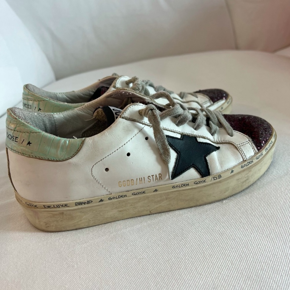 White Hi-Star sneakers with glittery insert and black star